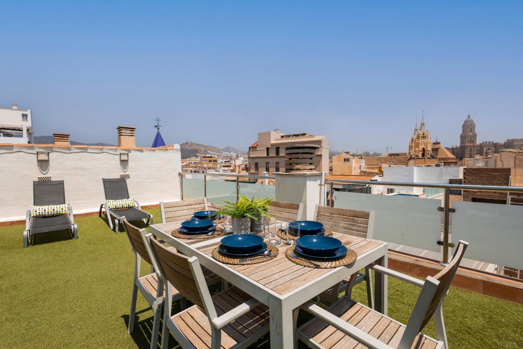 Апартаменты C103 - Sunny Terrace, Old Town Views Малага Экстерьер фото